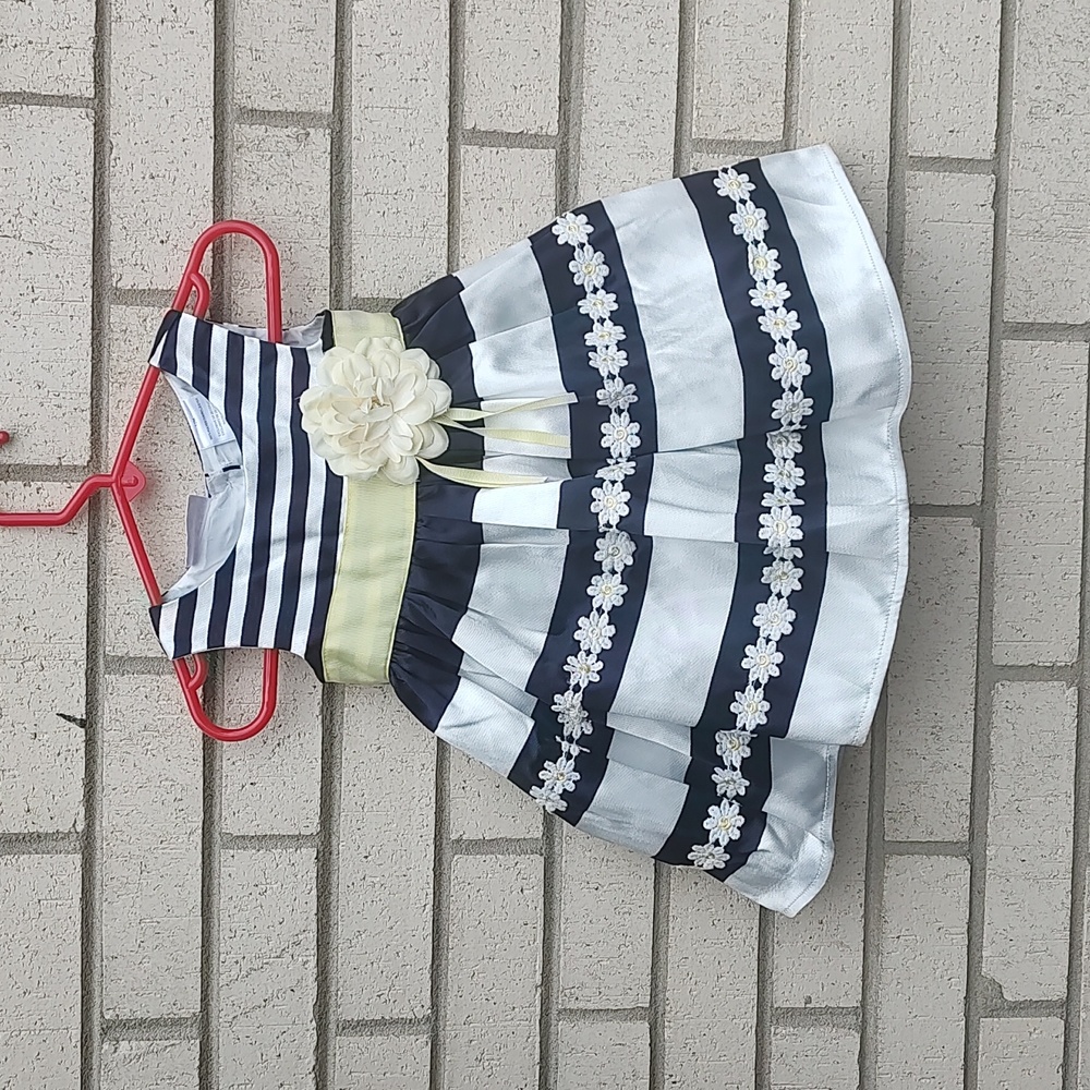 Blueberi Blvd Dress - Picture 3 of 10